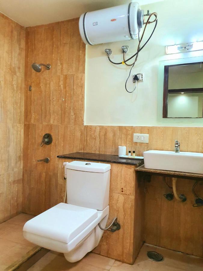 Hotel Merriment Alpha Noida Dış mekan fotoğraf